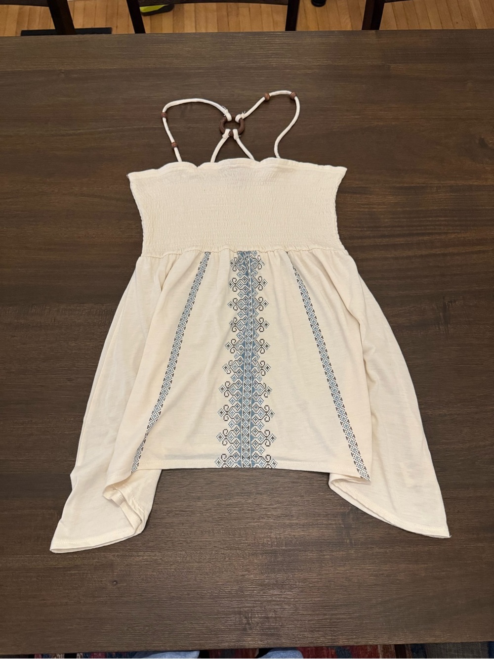 Women’s Cream Decree Top Size Medium
